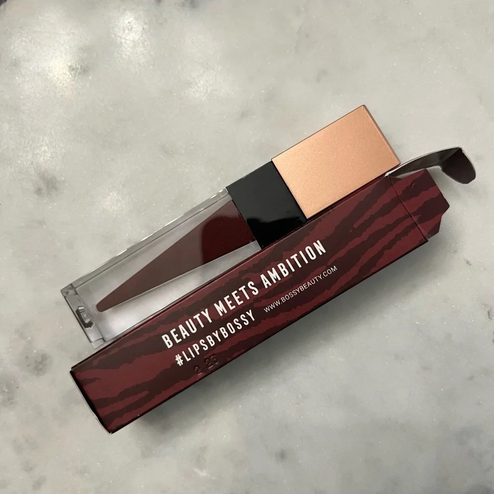 New NWT Bossy Cosmetics Liquid Lipstick HUSTLE Power Women Essentials Makeup‎